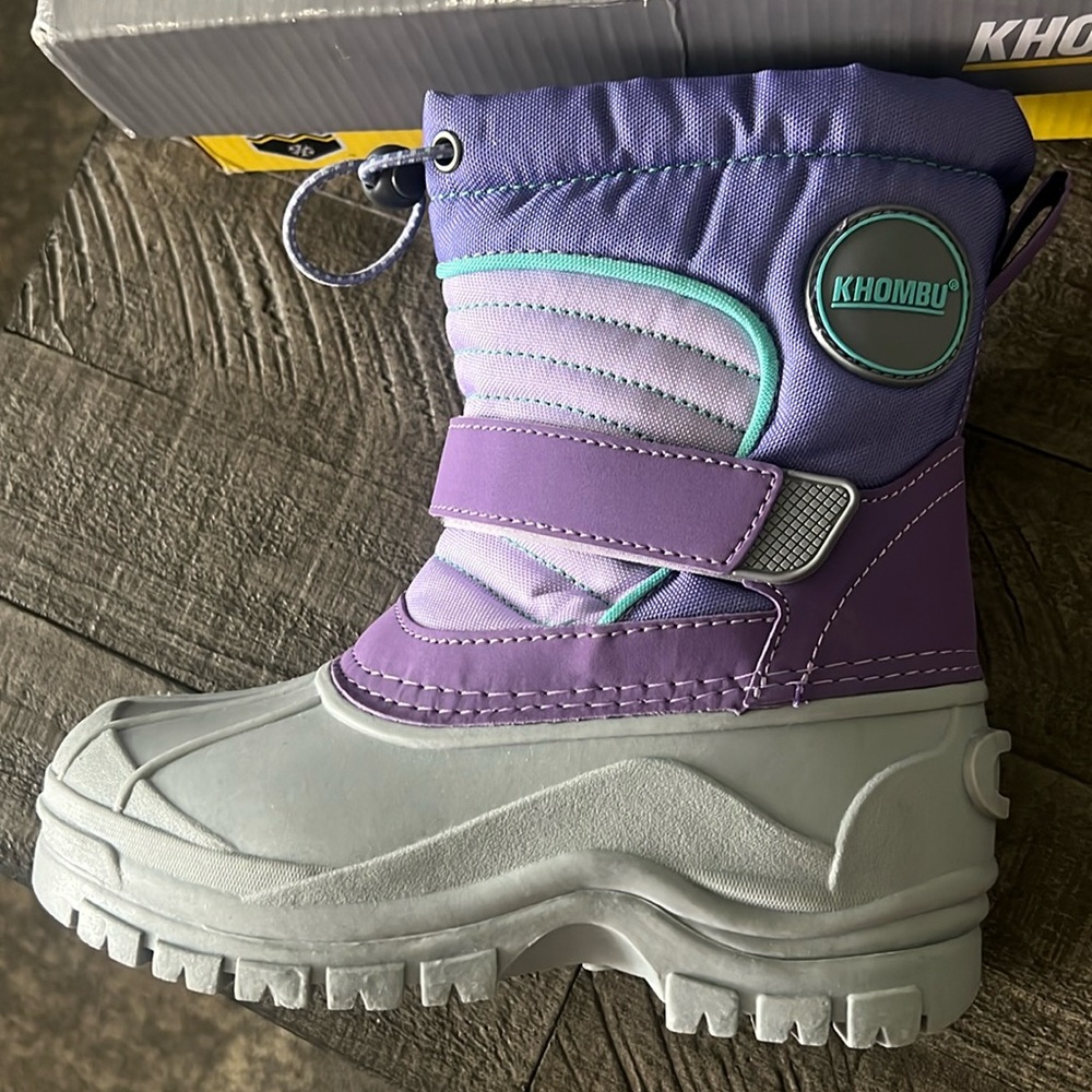 Snow boots for kids